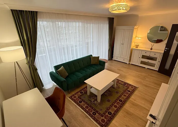 Coresi Long Stay Apartment